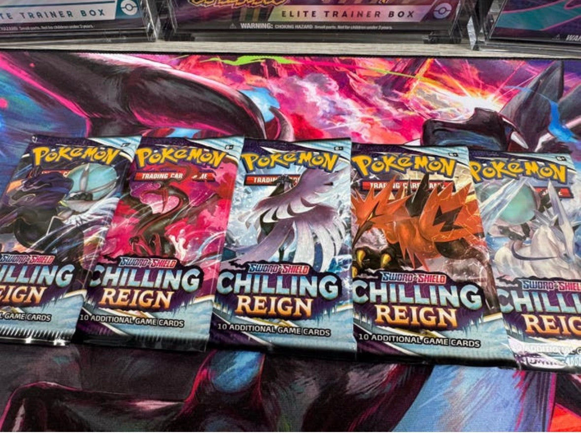 Chilling Reign Art Set